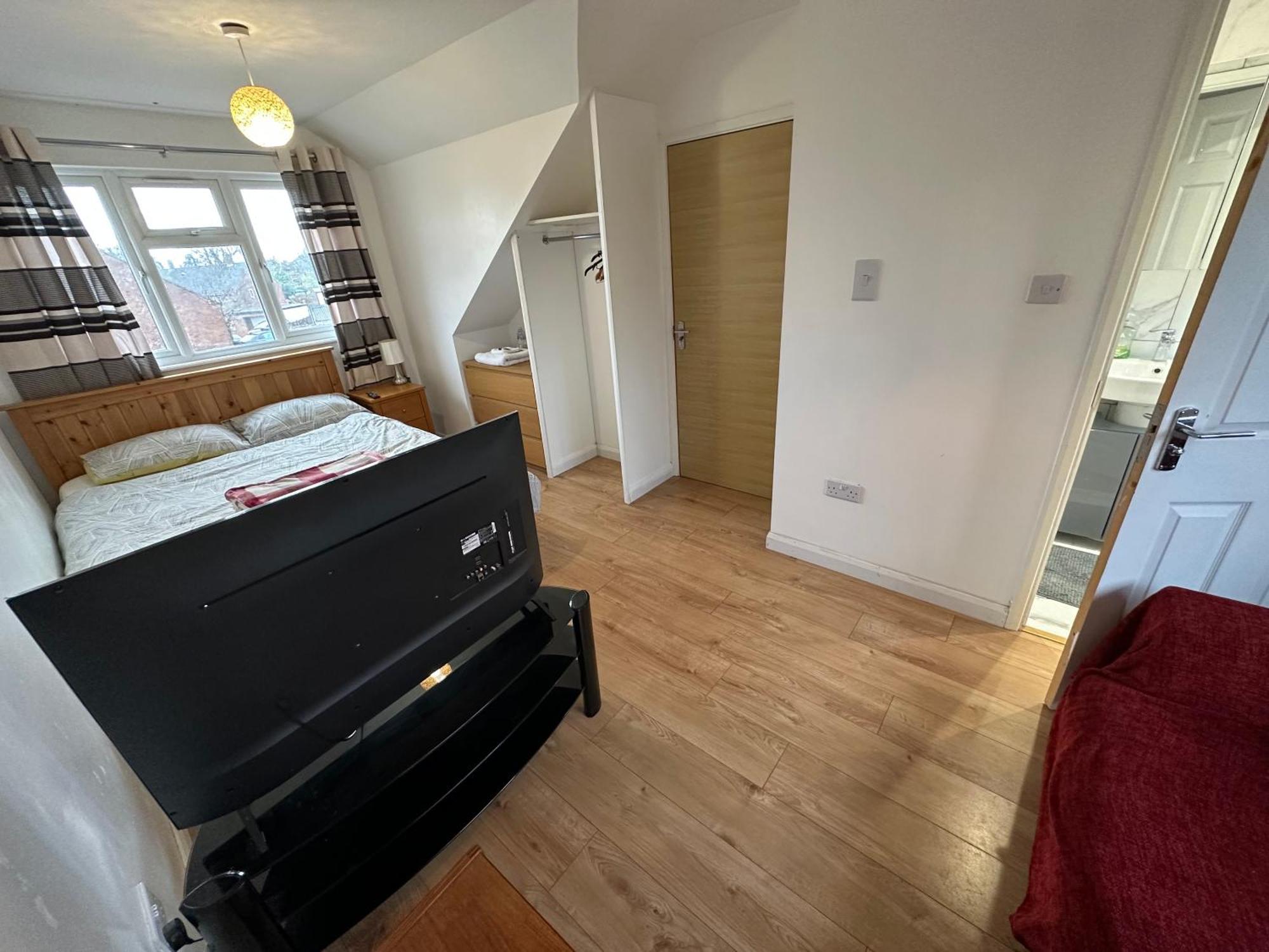 Ashcroft Quiet Garden House-London Luton Airport Apartment Exterior foto